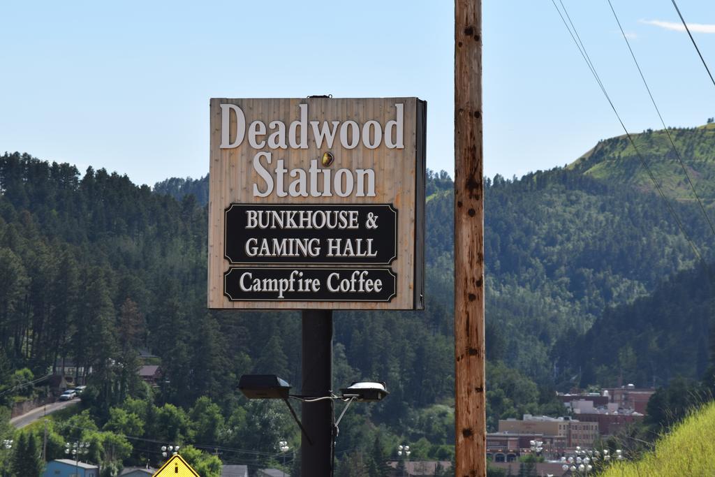 Motel Deadwood Station Bunkhouse And Gambling Hall Extérieur photo