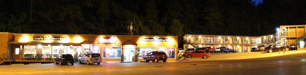 Motel Deadwood Station Bunkhouse And Gambling Hall Extérieur photo